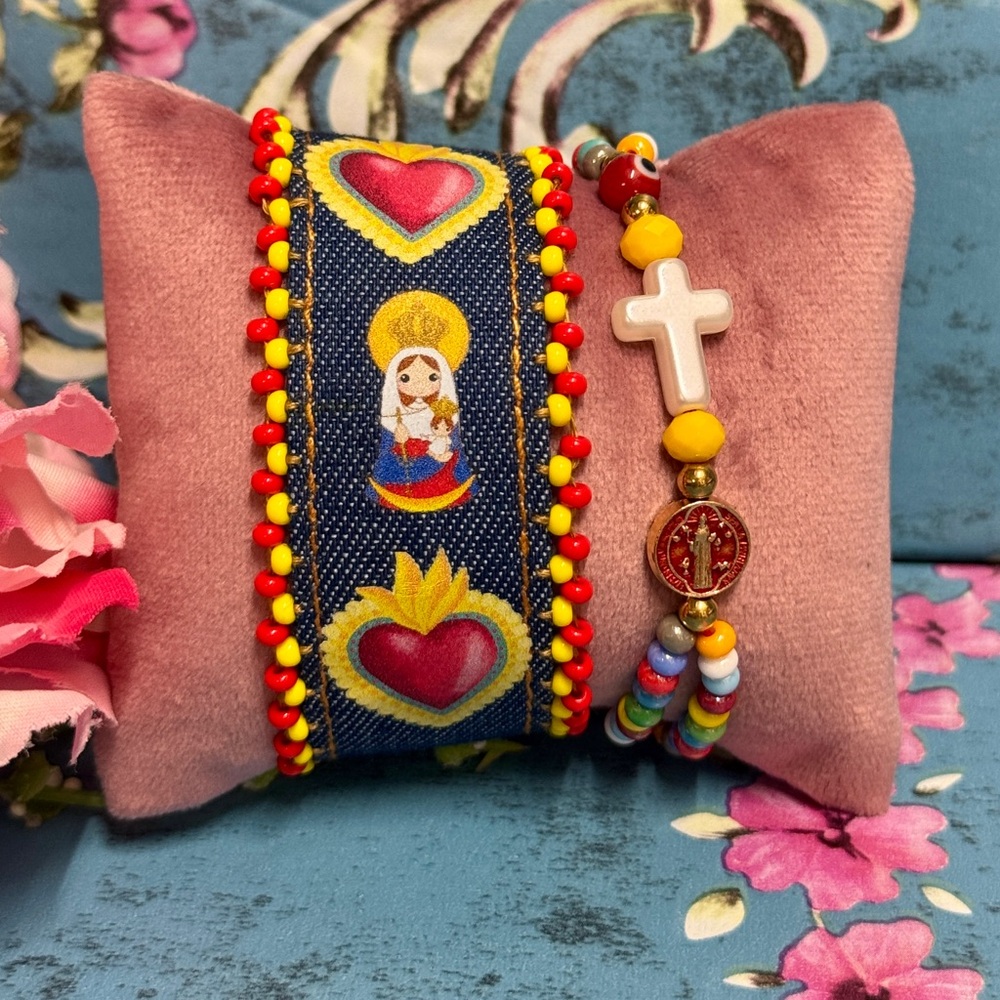 Virgin de Chiquinquira Cartoon Bracelet Set